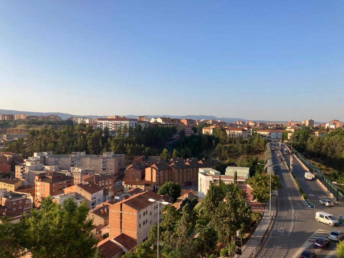 Teruelhome IV Atico Con Vistas Y Aparcamiento En El Centro Екстер'єр фото